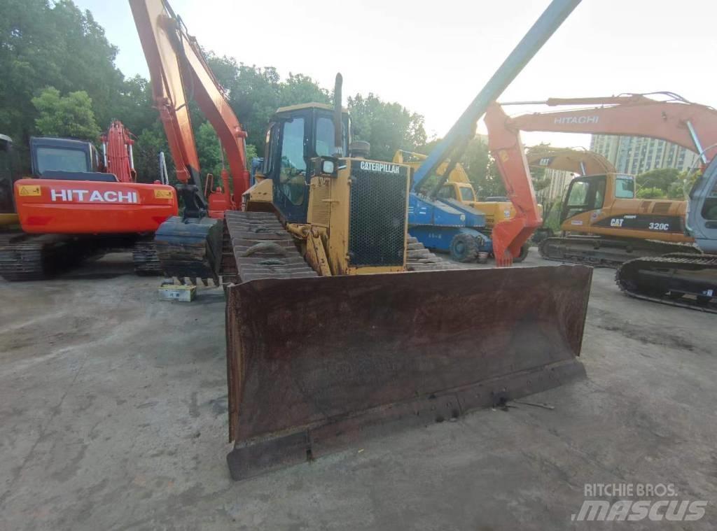 CAT D 5 M Telaketjupuskutraktorit