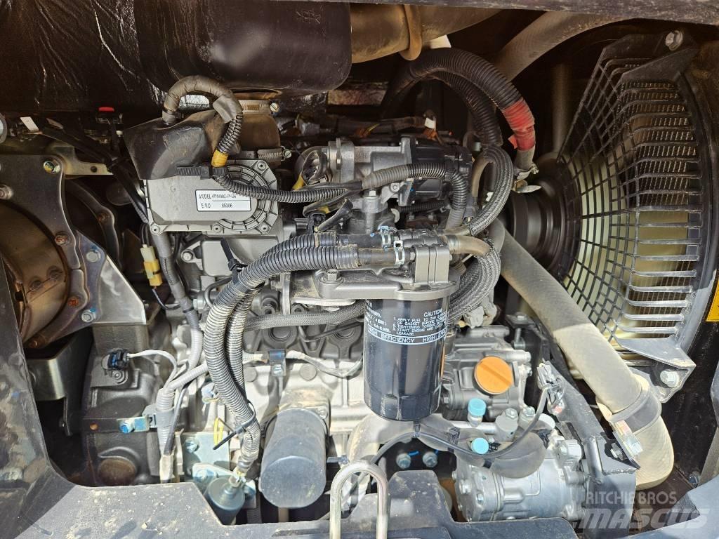 Hitachi ZX 55 U-5 Minikaivukoneet < 7t