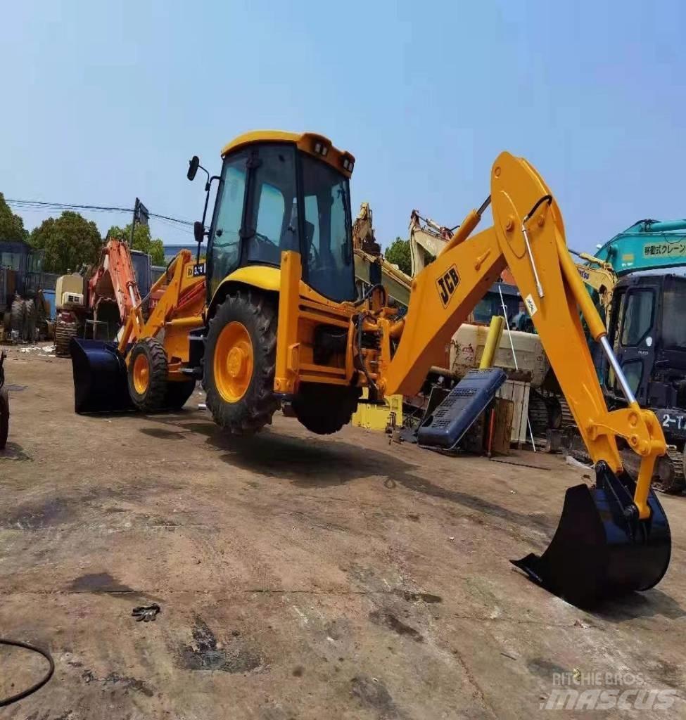 JCB 3 CX Kaivurikuormaajat