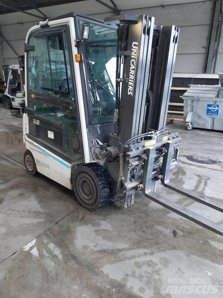 UniCarriers QX25 Sähkötrukit