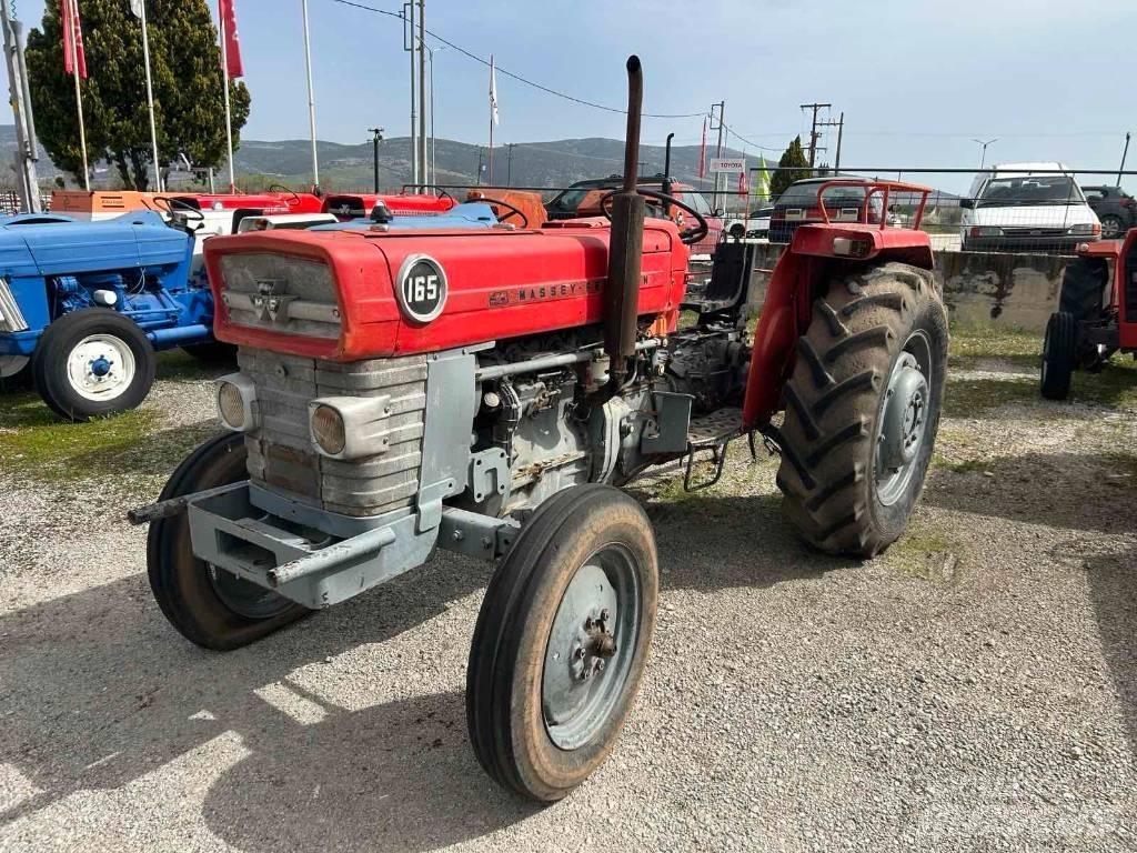 Massey Ferguson 165 Traktorit