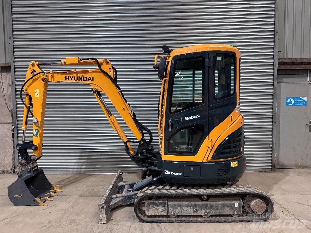 Hyundai R25Z-9 AK Minikaivukoneet < 7t