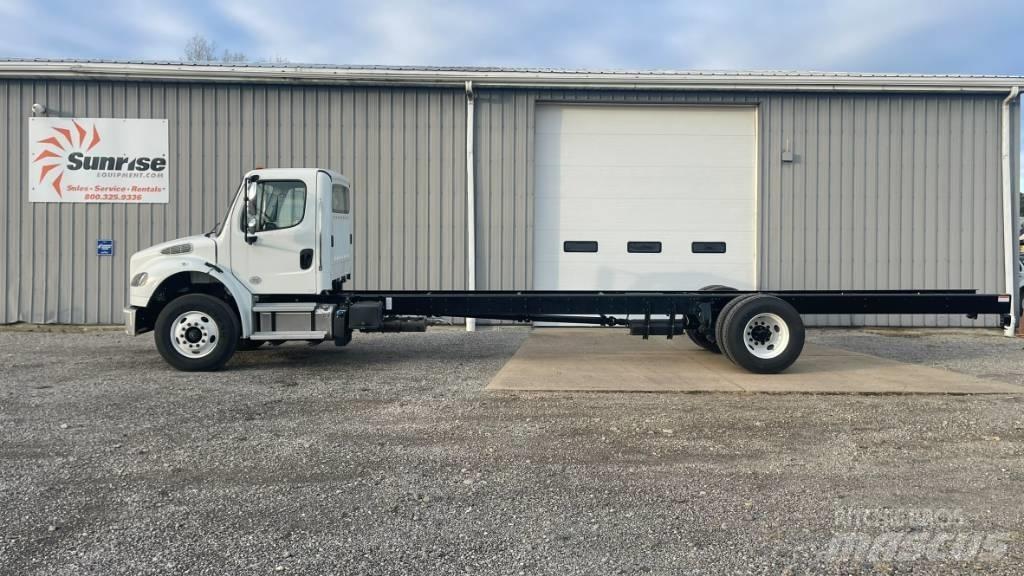 Freightliner M2 Kuorma-autoalustat