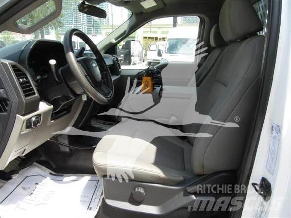 Ford F550 Hiekan- ja suolanlevittimet