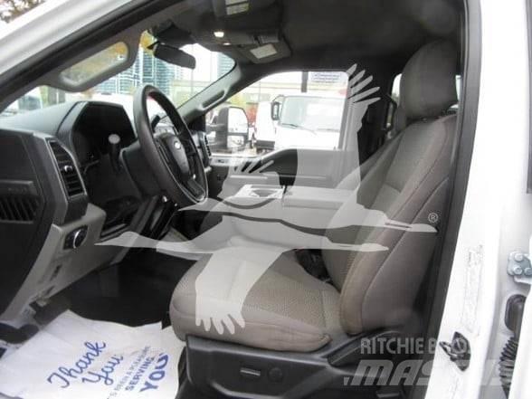 Ford F550 Muut koneet