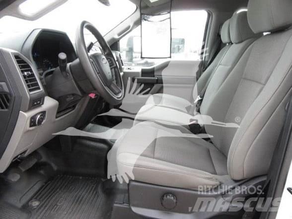 Ford F550 Muut koneet