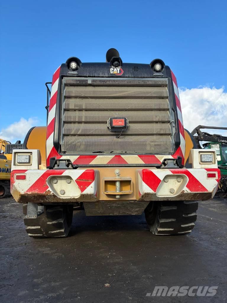 CAT 966 Pyöräkuormaajat