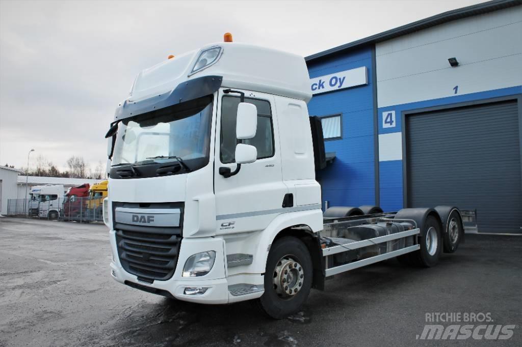 DAF CF 440 FAN Kuorma-autoalustat