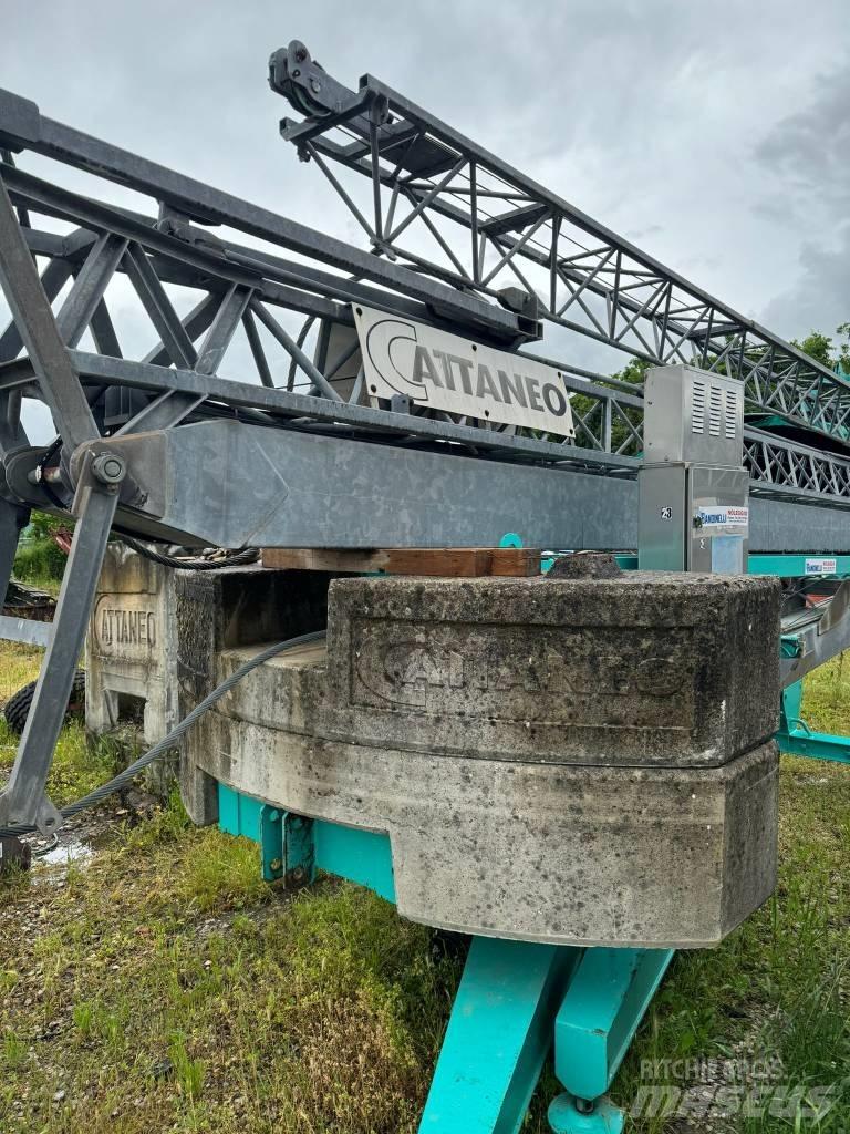 Cattaneo 61B Itsensä kokoavat nosturit