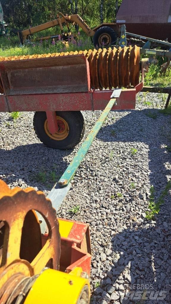 Väderstad Roller 620 Jyrät