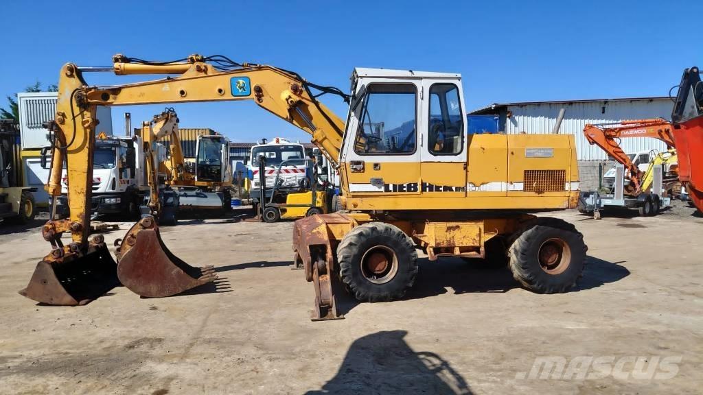 Liebherr A 902 Pyöräkaivukoneet