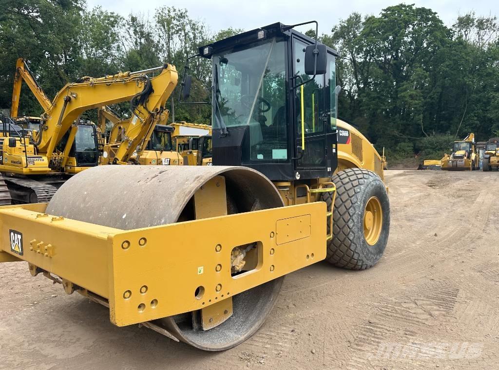 CAT CS 66 B Yksivalssijyrät