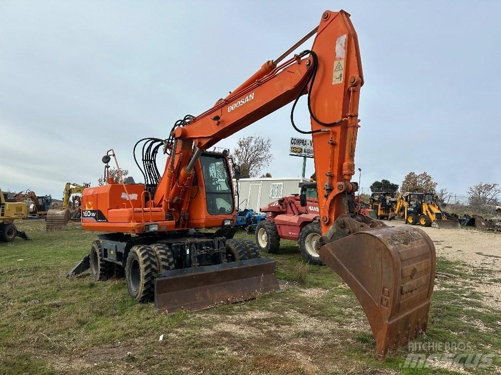 Doosan Solar 160 W V Pyöräkaivukoneet