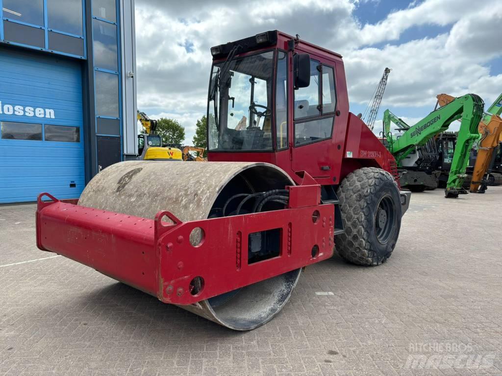 Bomag BW 213 D H-3 Yksivalssijyrät