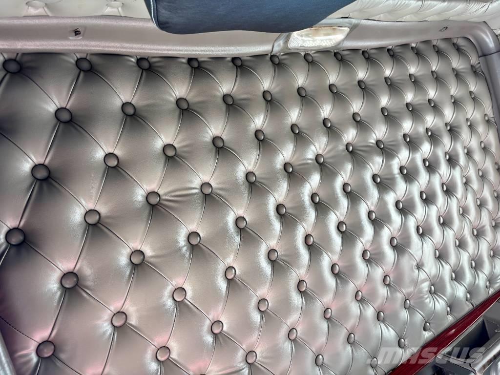 Kenworth W 900 Vetopöytäautot