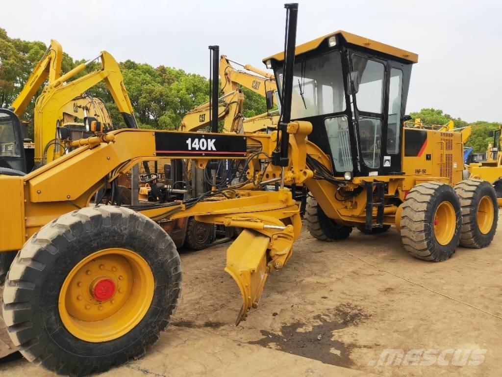 CAT 140K Tiehöylät