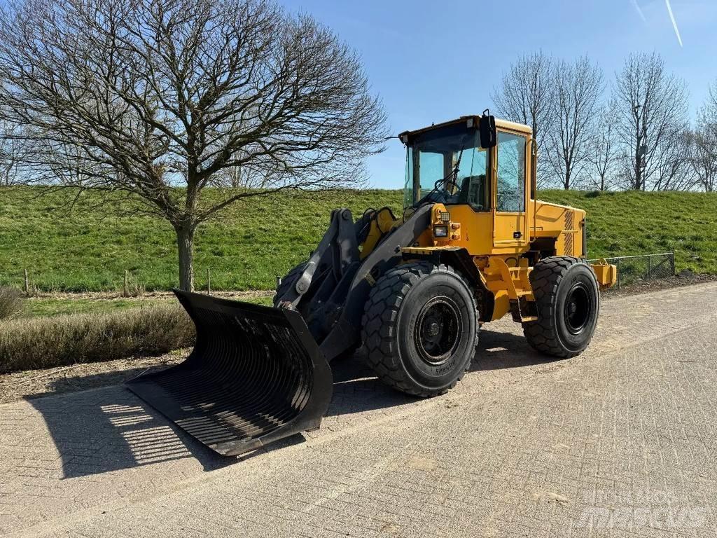 Volvo L70D Pyöräkuormaajat