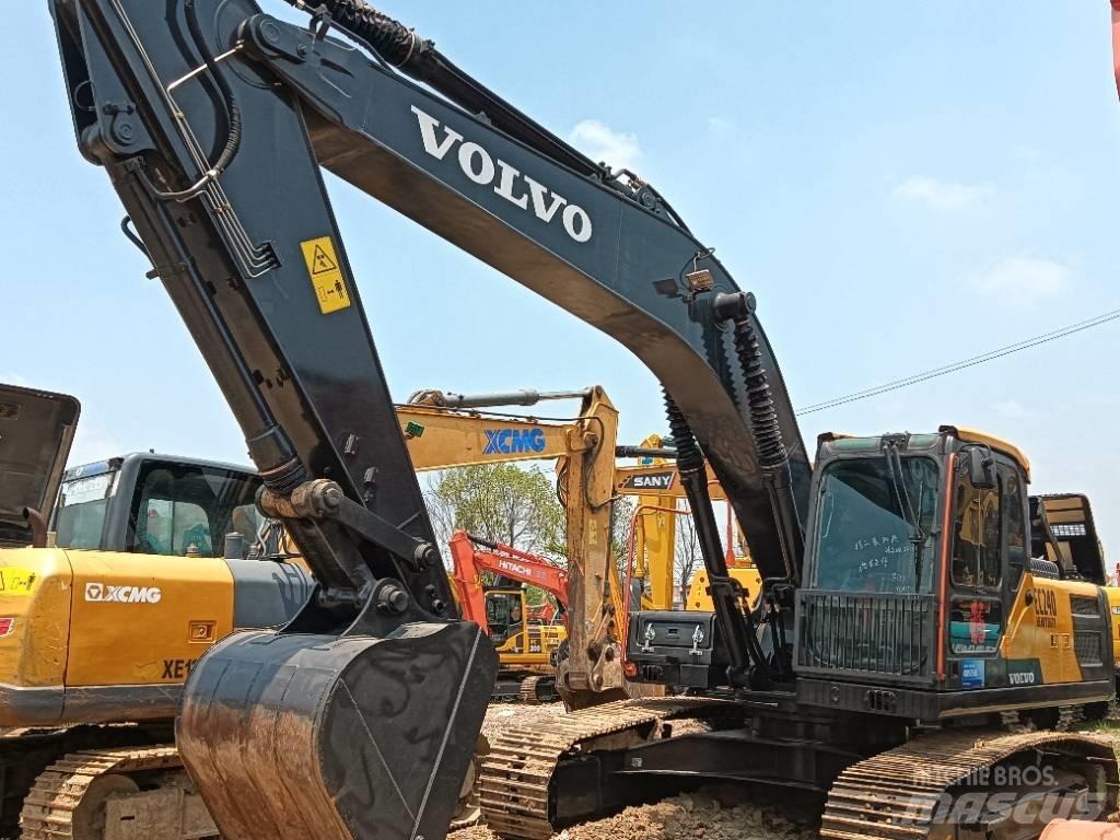 Volvo EC 240 Telakaivukoneet