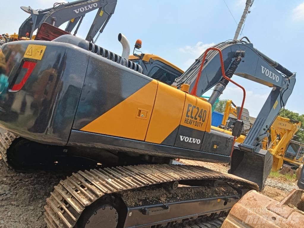 Volvo EC 240 Telakaivukoneet