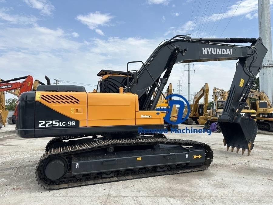 Hyundai 225LC-9S Telakaivukoneet