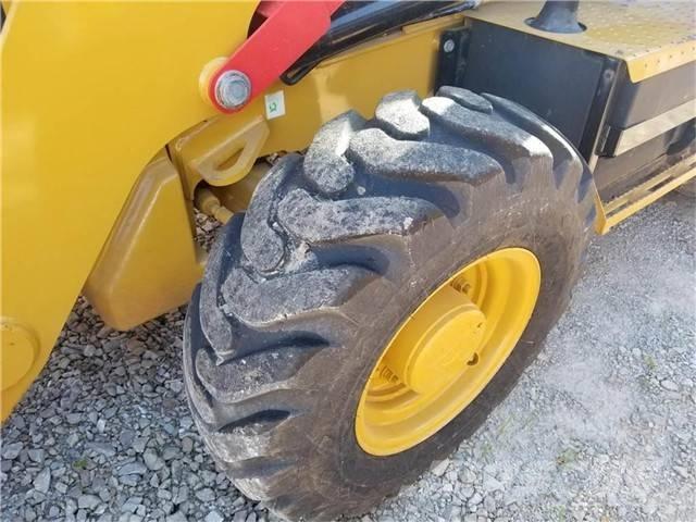 CAT 416 F Kaivurikuormaajat