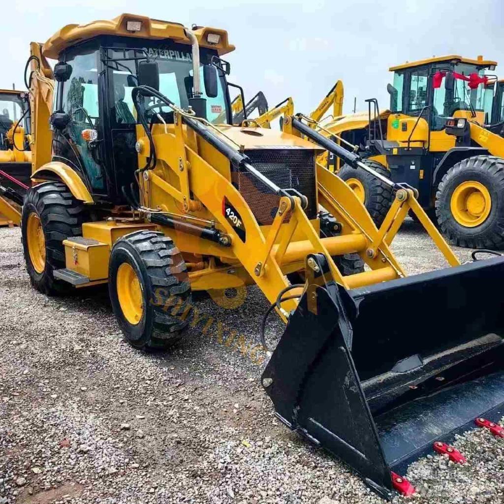 CAT 420 F Kaivurikuormaajat