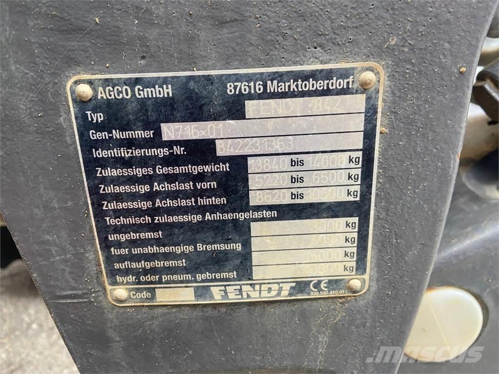 Fendt 828 Vario Traktorit