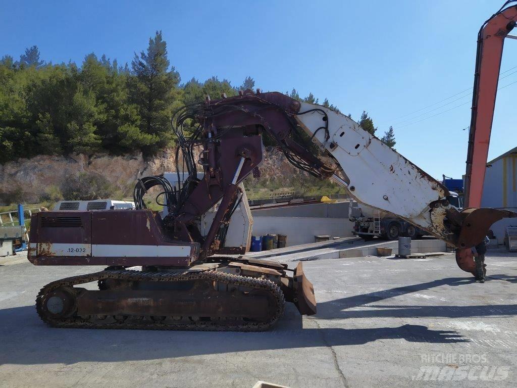 Liebherr 932T Telakaivukoneet