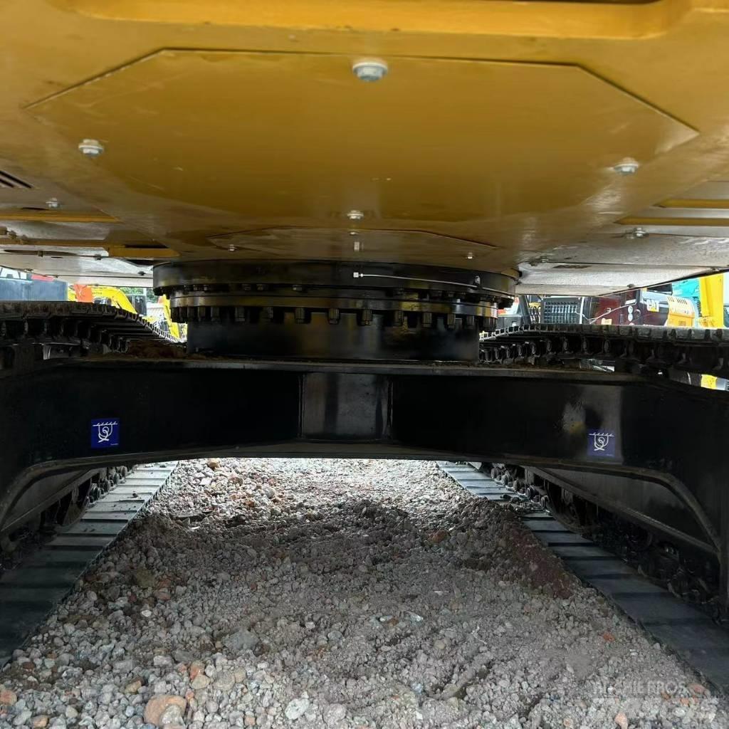CAT 320 D L Telakaivukoneet