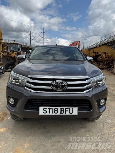 Toyota Hilux Lava-autot