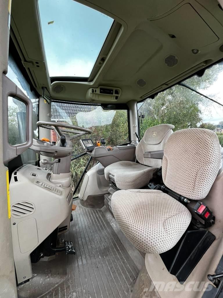 John Deere 6110 R Traktorit