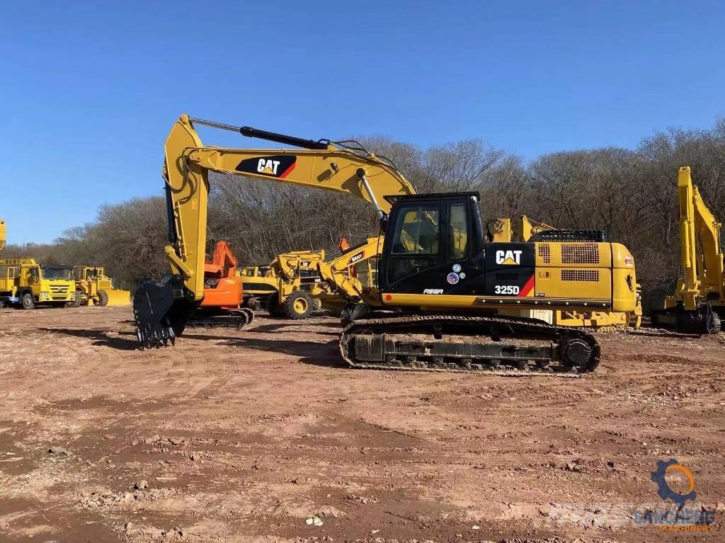 CAT 325 D Telakaivukoneet