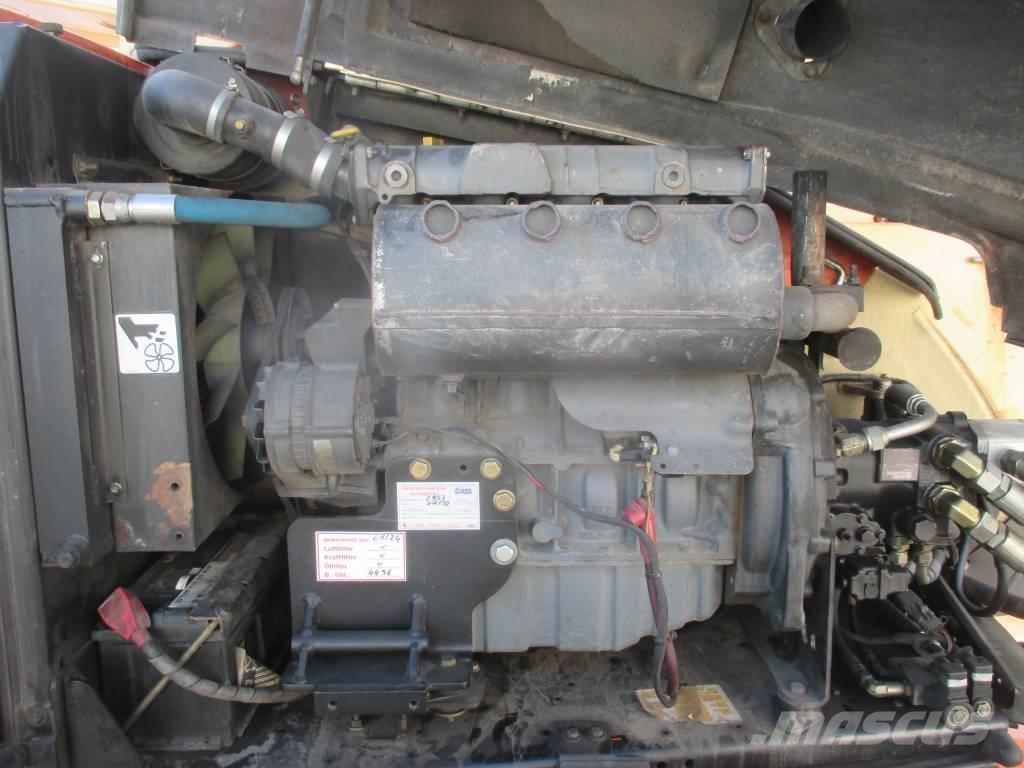 JLG 600 AJ Kuukulkijat