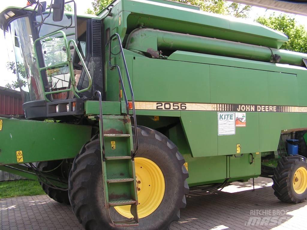 John Deere 2056 Leikkuupuimurit