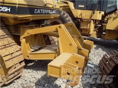 CAT D 5 H Telaketjupuskutraktorit