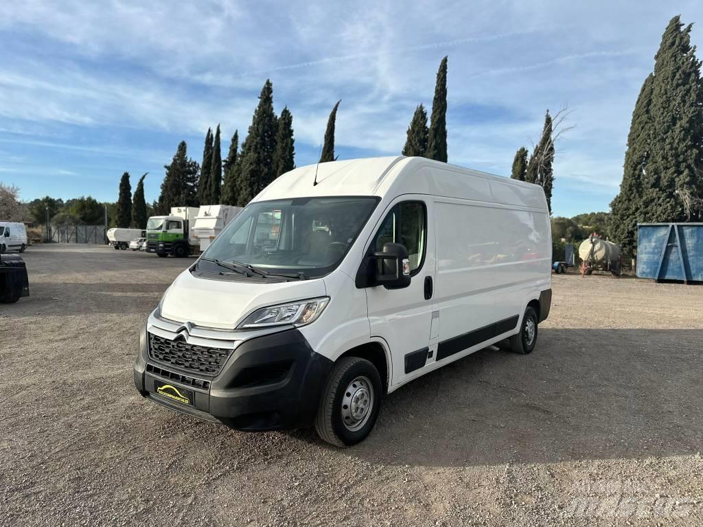 Citroën Jumper Pakettiautot