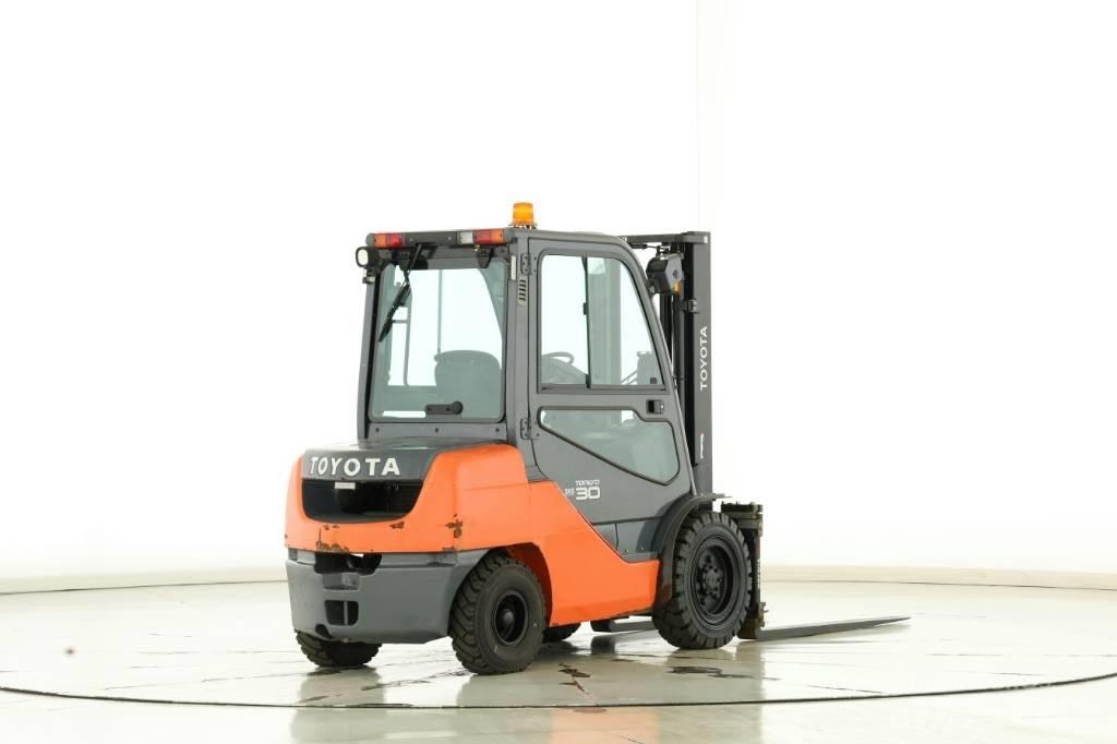 Toyota 02-8-FDF-30 Dieseltrukit
