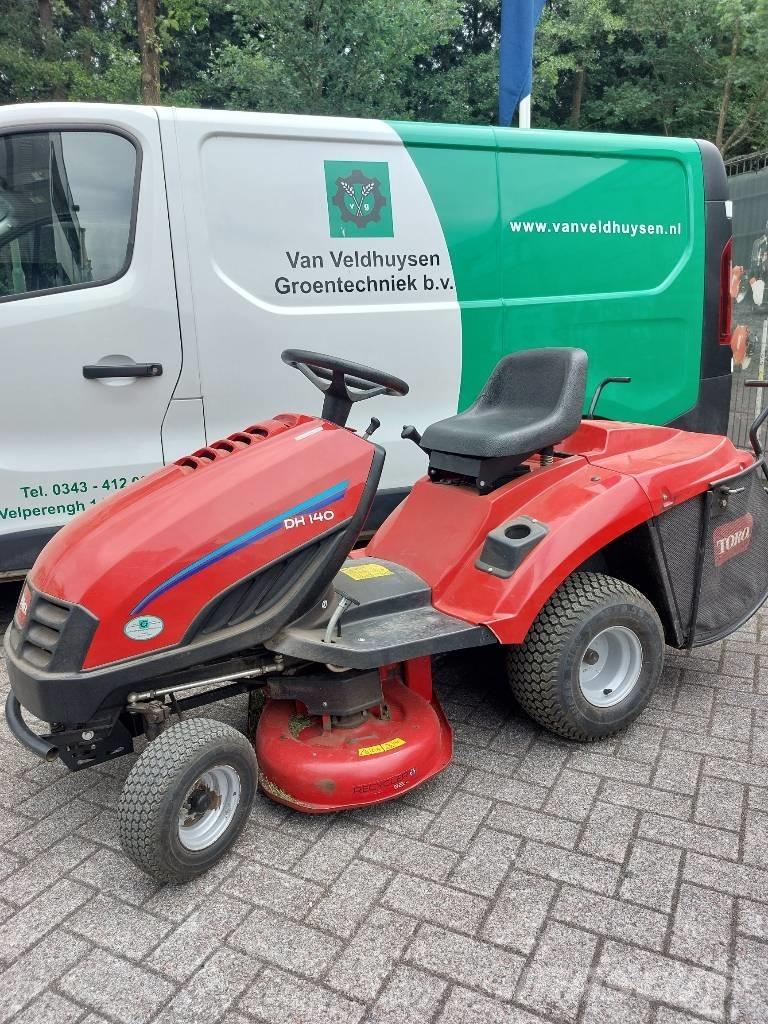 Toro zitmaaier DH140 Päältäajettavat ruohonleikkurit