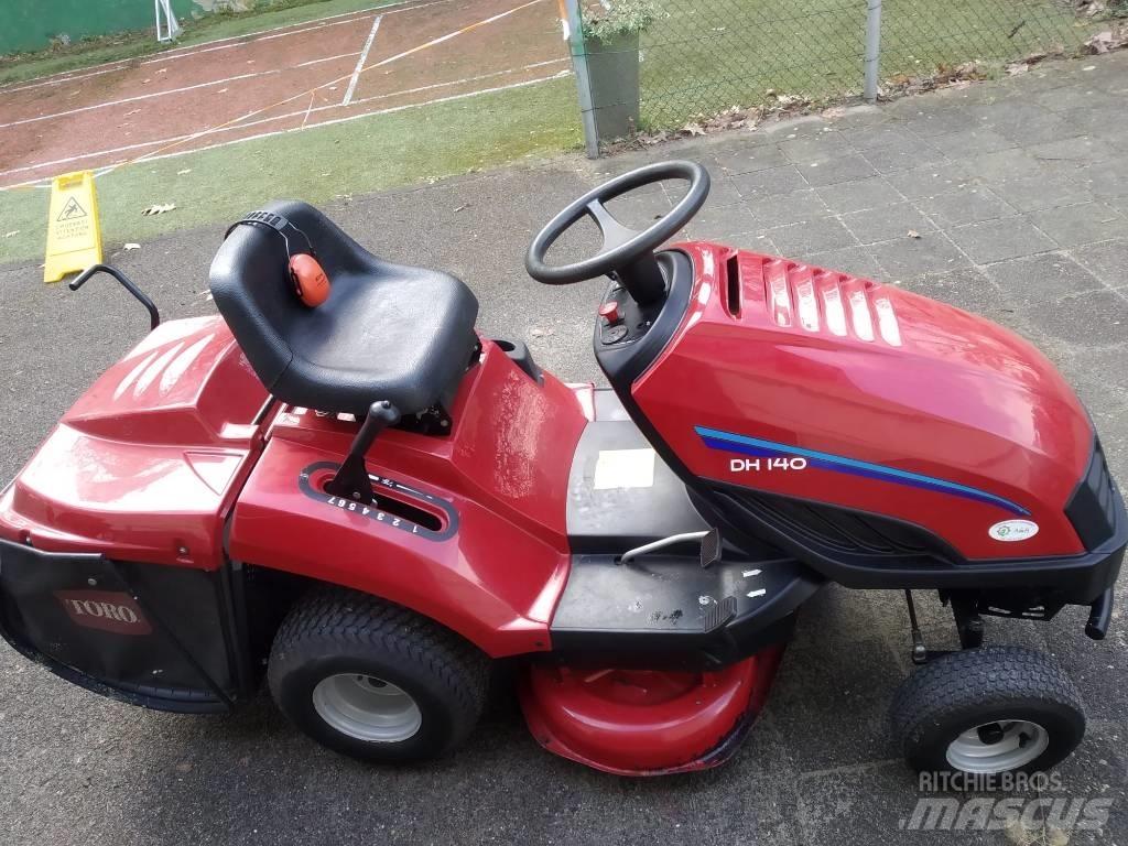 Toro zitmaaier DH140 Päältäajettavat ruohonleikkurit