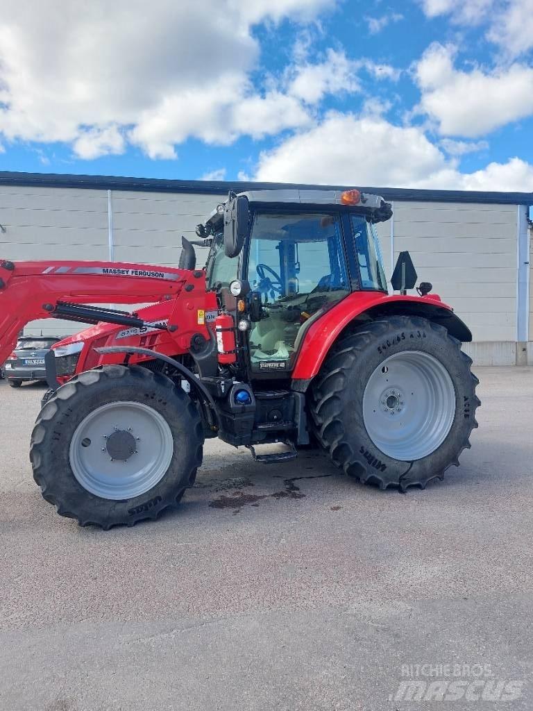 Massey Ferguson 5710 Traktorit
