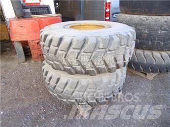  VKT 20,5x25 Renkaat ja vanteet