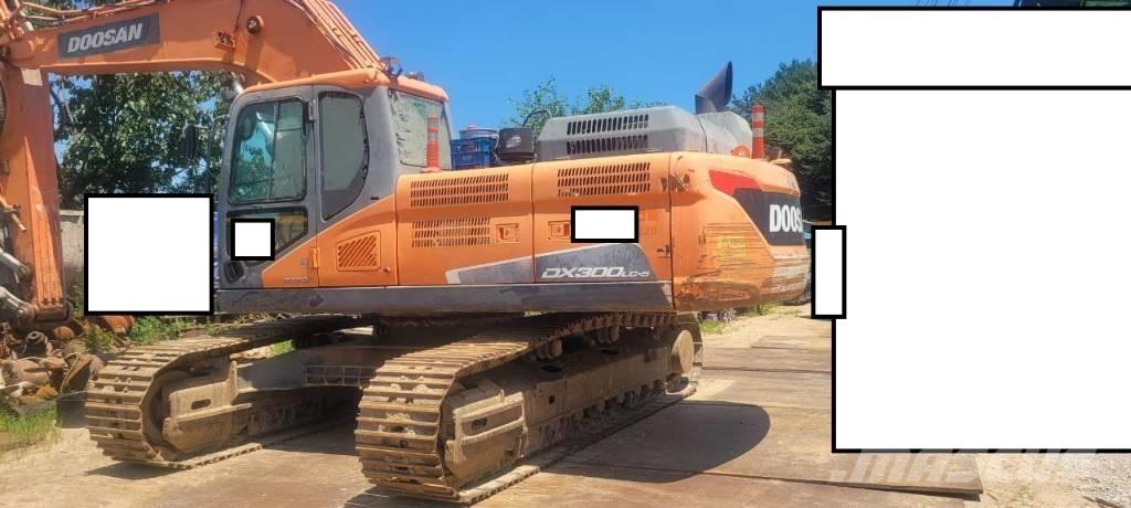 Doosan DX 300 LC-5 Telakaivukoneet