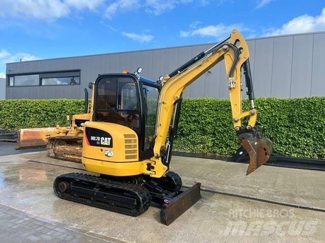 CAT 302.7 D CR Minikaivukoneet < 7t