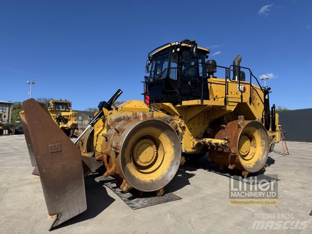 CAT 826 K Kaatopaikkajyrät