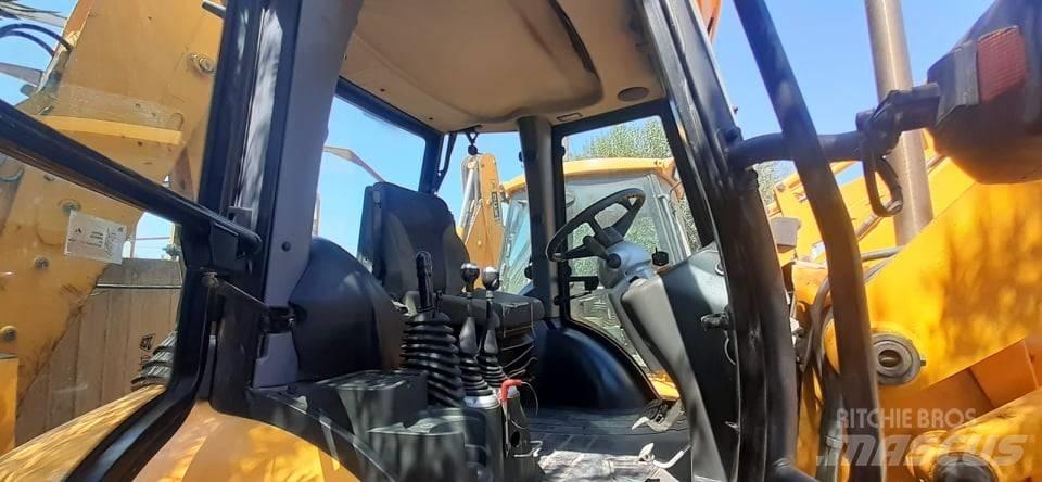 JCB 3 CX SM 4 T Kaivurikuormaajat