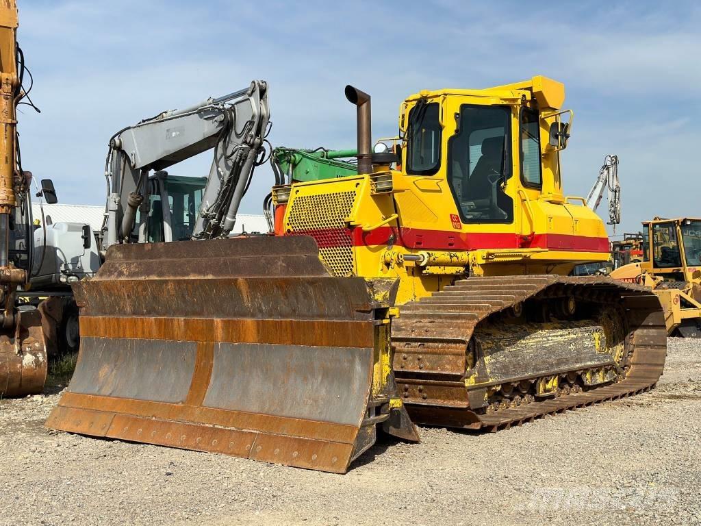 Komatsu D61PX-15EO Telaketjupuskutraktorit