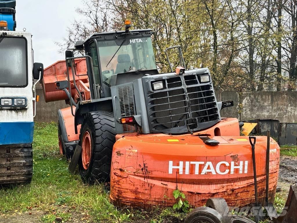 Hitachi ZW 250 Pyöräkuormaajat
