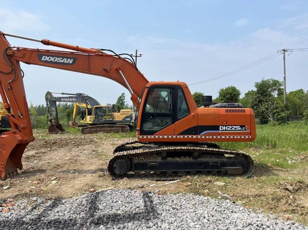 Doosan DH225 Telakaivukoneet