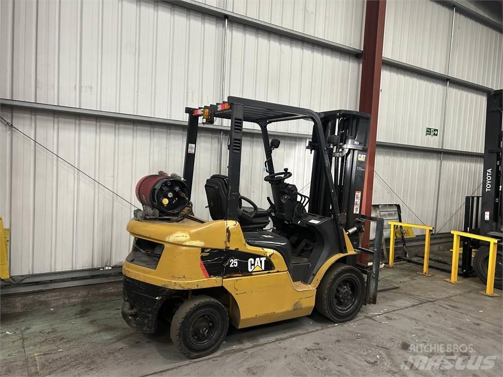 CAT GP25NT Nestekaasutrukit