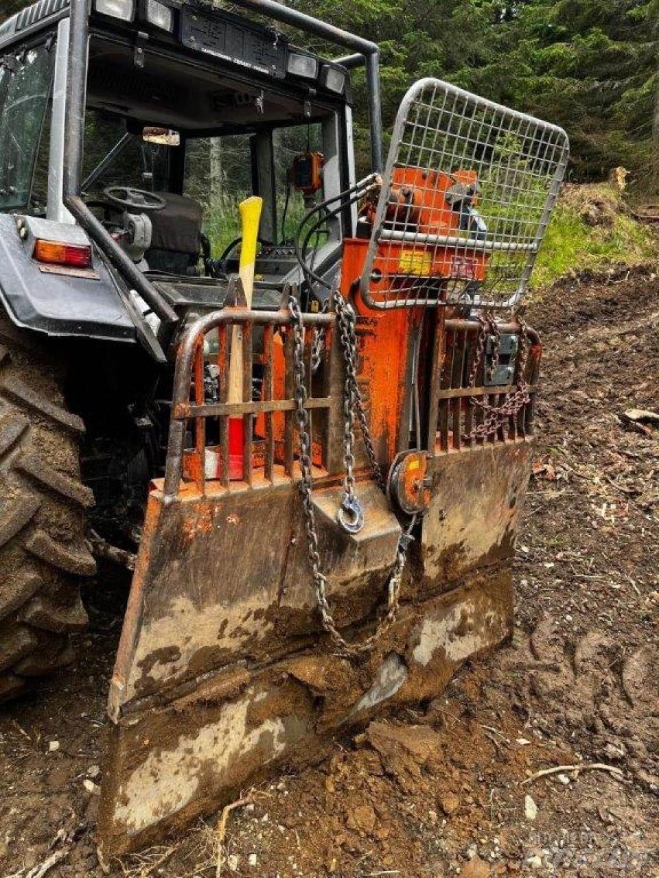 Valtra 6550 Metsätraktorit